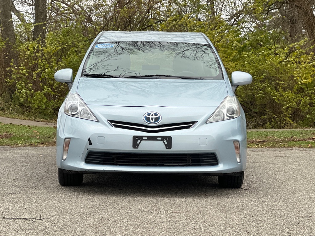 2012 Toyota Prius V Two photo 2