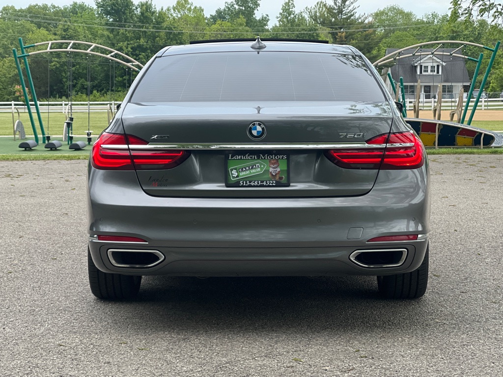 2016 BMW 7 Series 750i - Photo 7