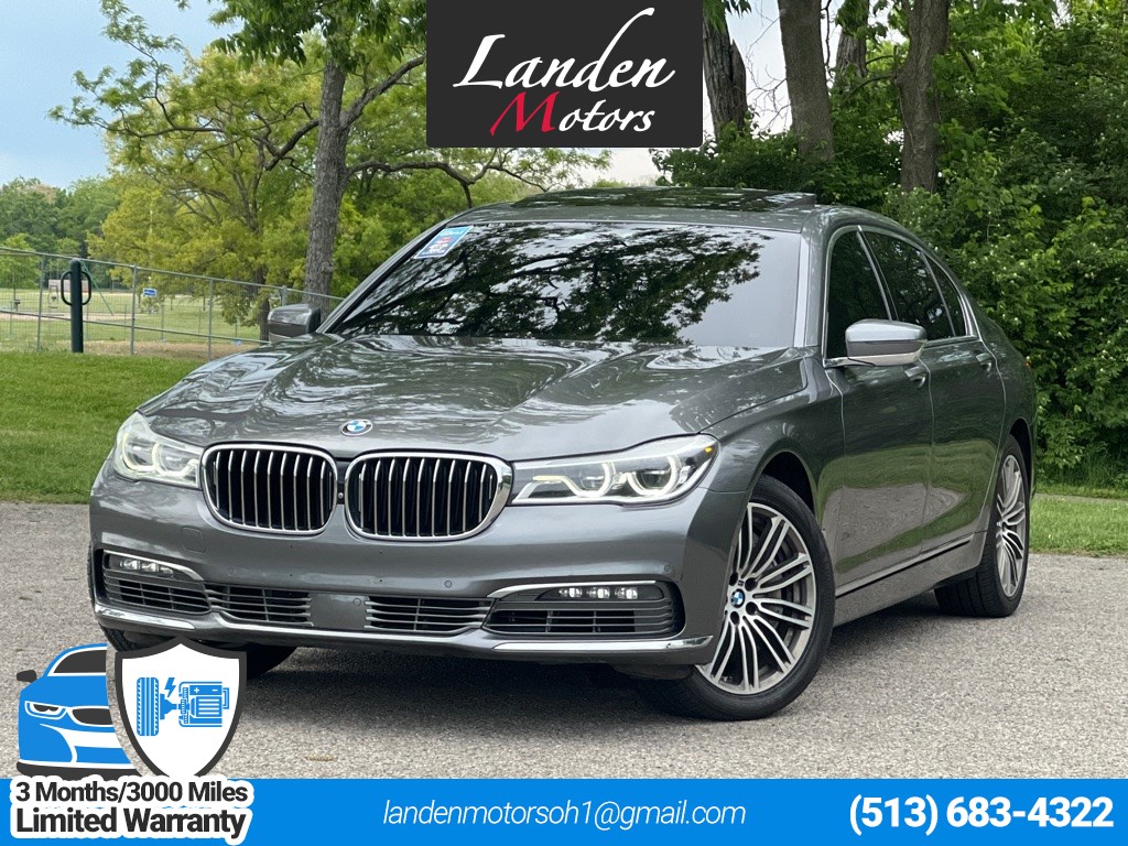 2016 BMW 7 Series 750i xDrive's photo