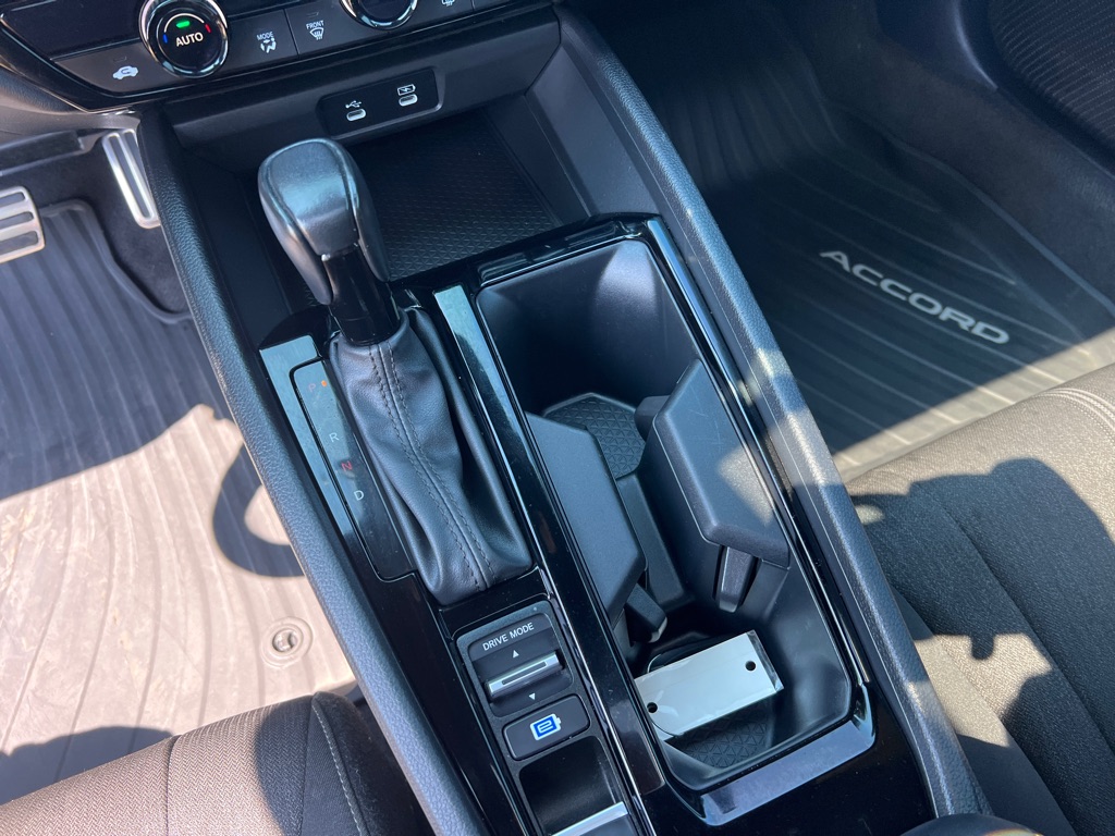 Photo 23 of this Honda Accord Hybrid