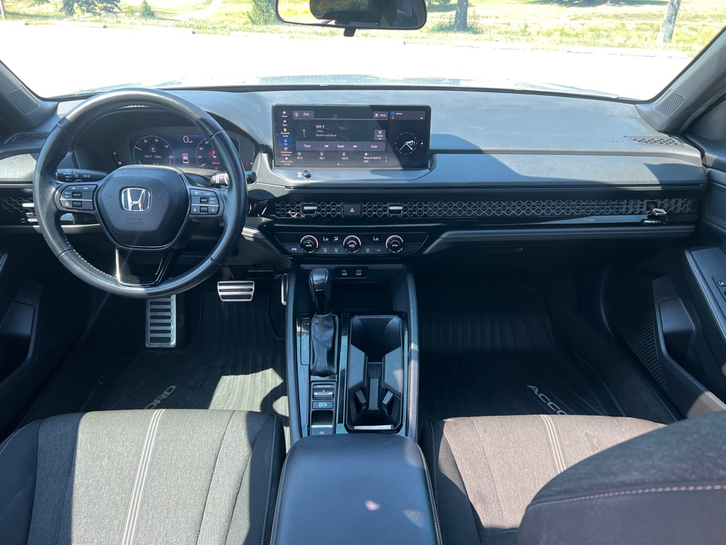 Photo 25 of this Honda Accord Hybrid