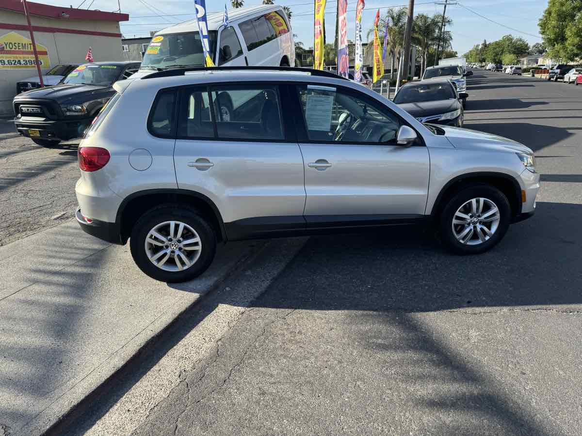 2015 Volkswagen Tiguan S - Photo 8