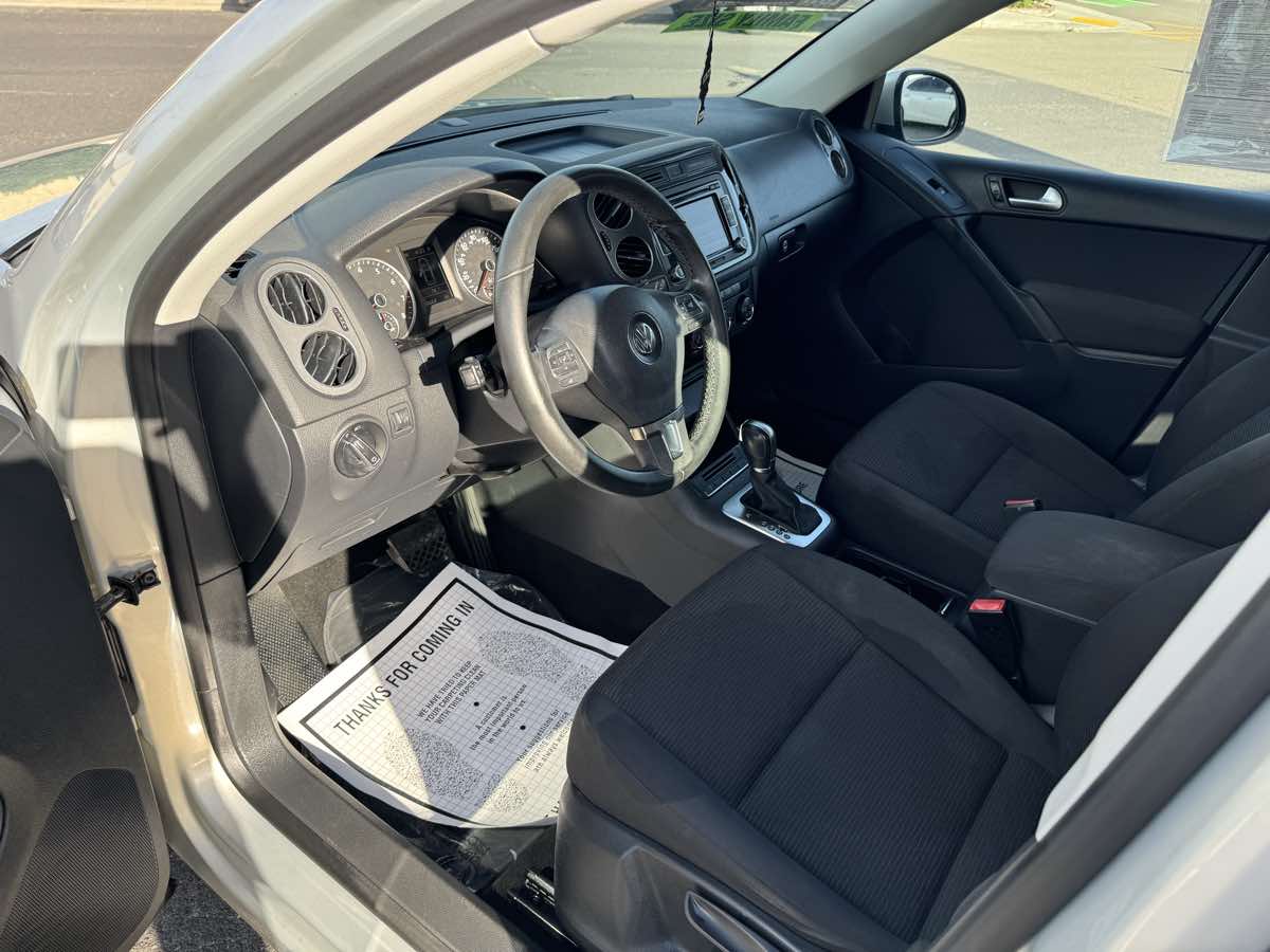 2015 Volkswagen Tiguan S - Photo 11