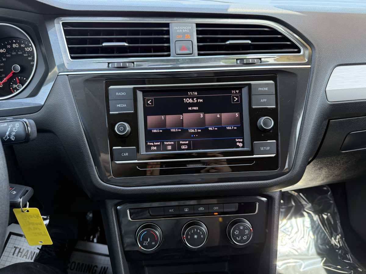 2019 Volkswagen Tiguan S - Photo 17