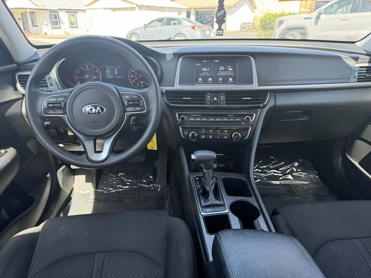 2018 Kia Optima LX - Photo 10