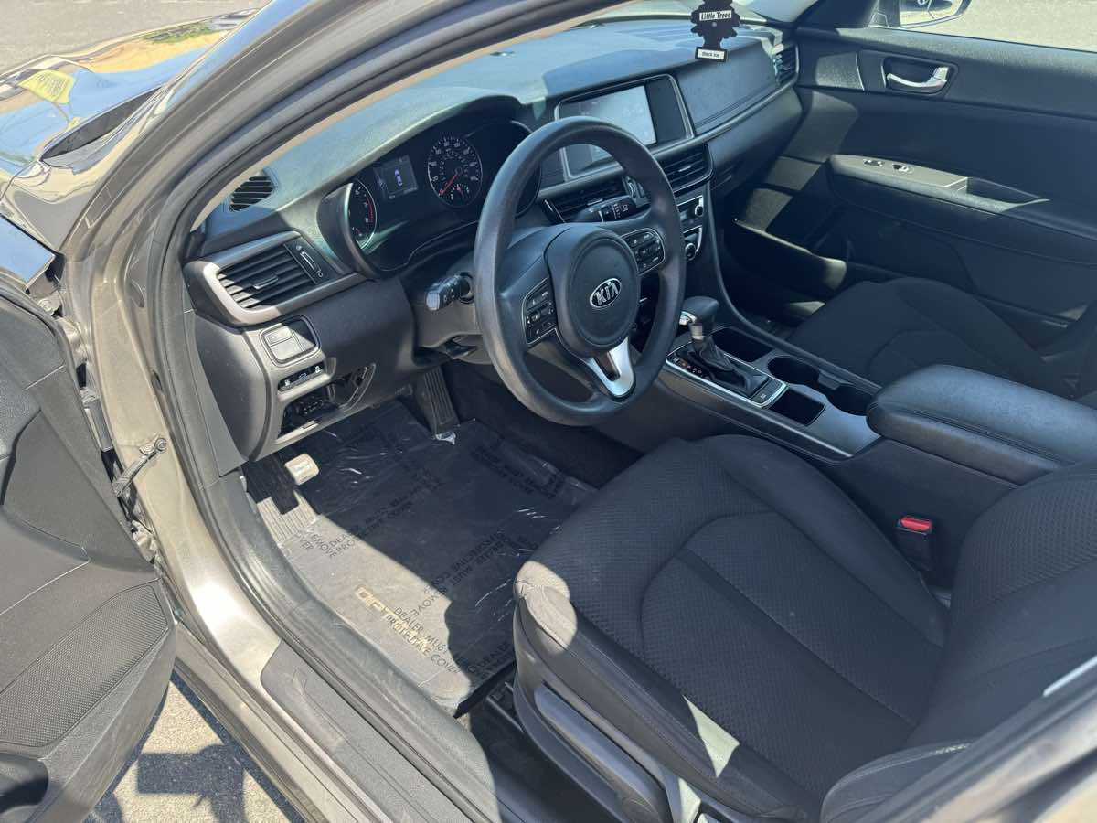 2018 Kia Optima LX - Photo 11