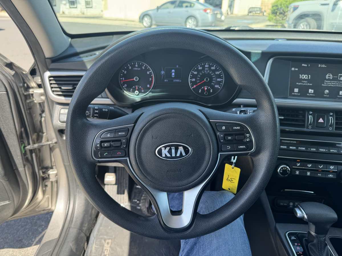 2018 Kia Optima LX - Photo 13