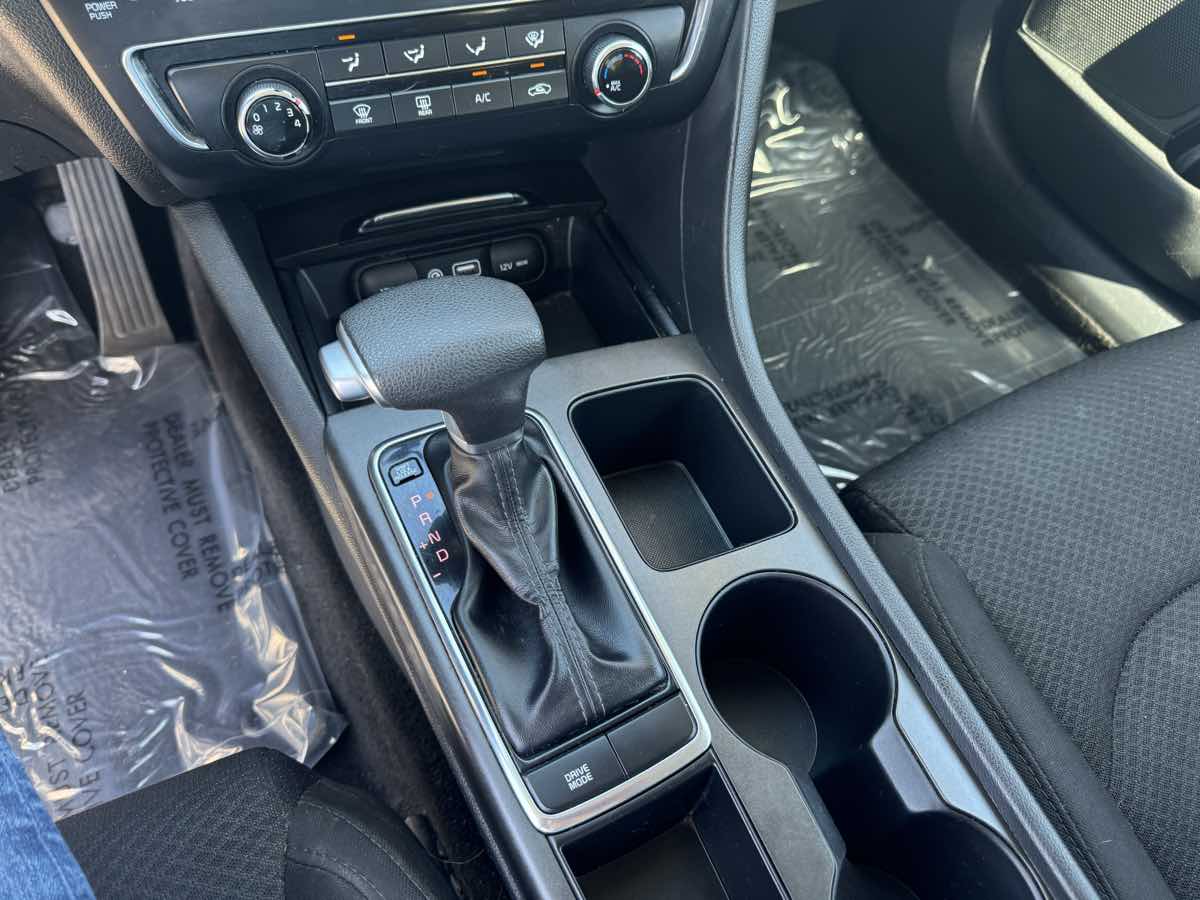 2018 Kia Optima LX - Photo 14
