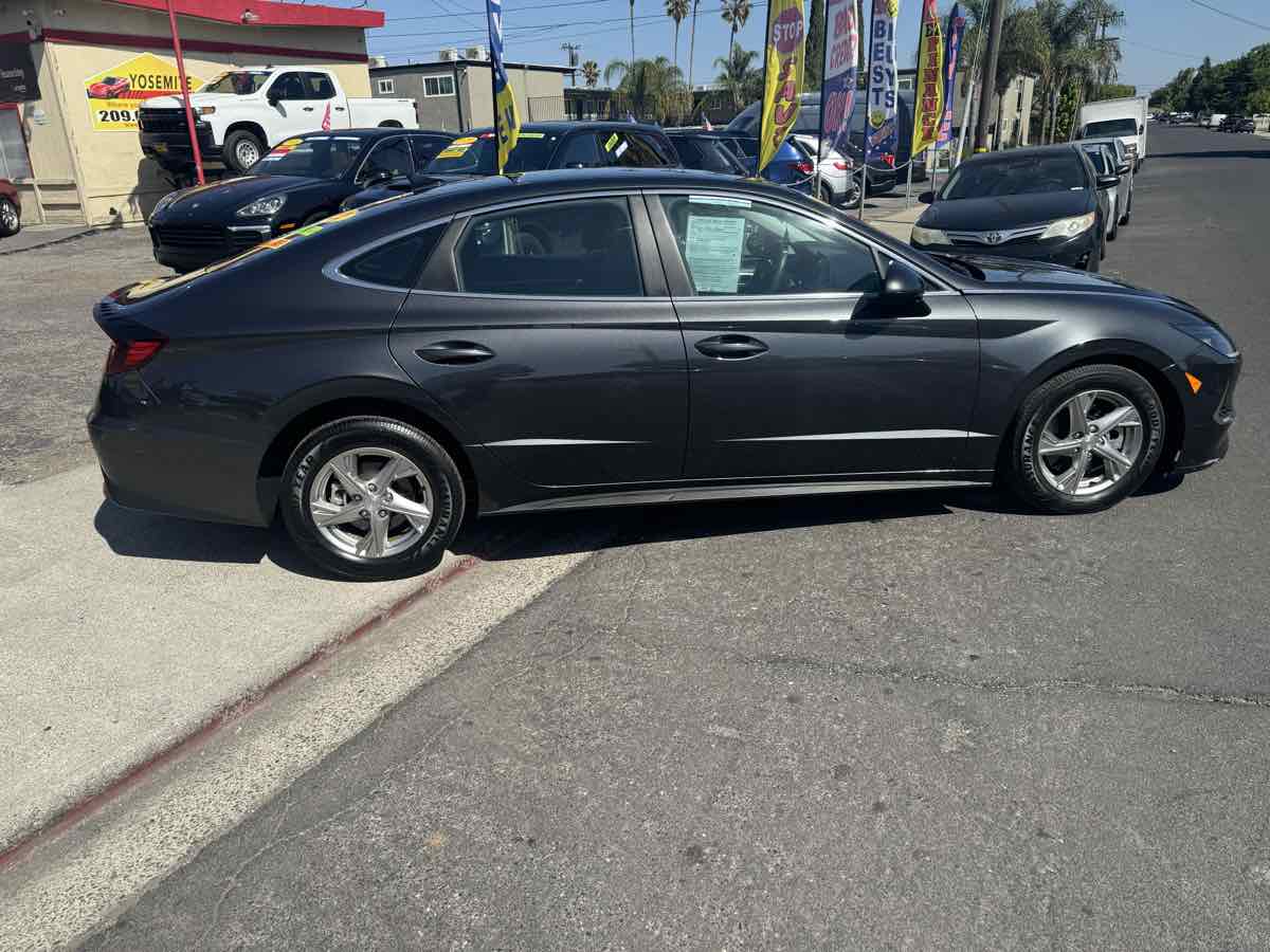 2022 Hyundai Sonata SE - Photo 8
