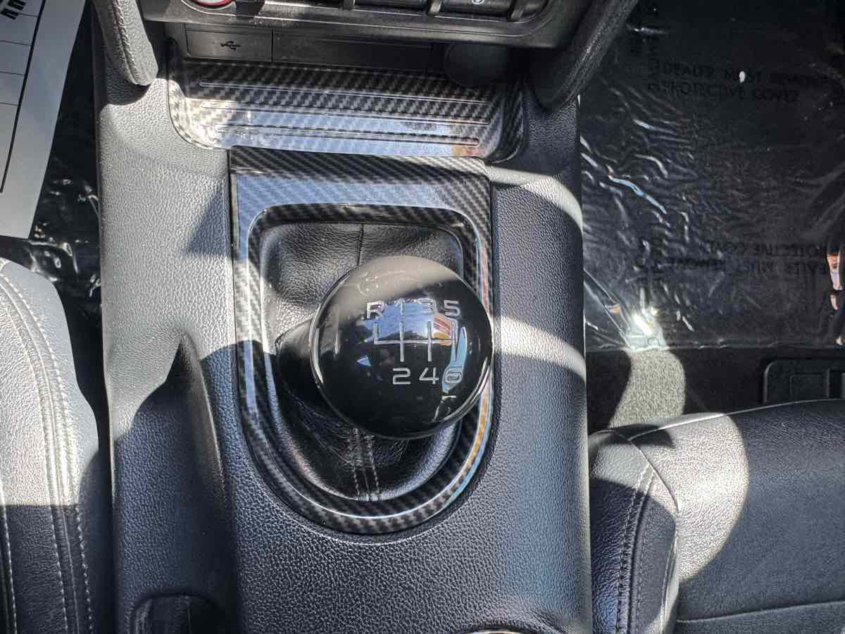 2015 Ford Mustang GT - Photo 14
