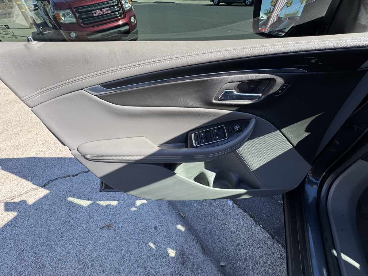 2019 Chevrolet Impala 1FL - Photo 12