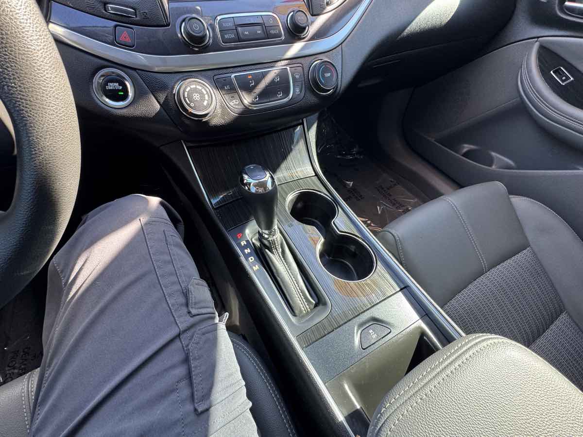 2019 Chevrolet Impala 1FL - Photo 14