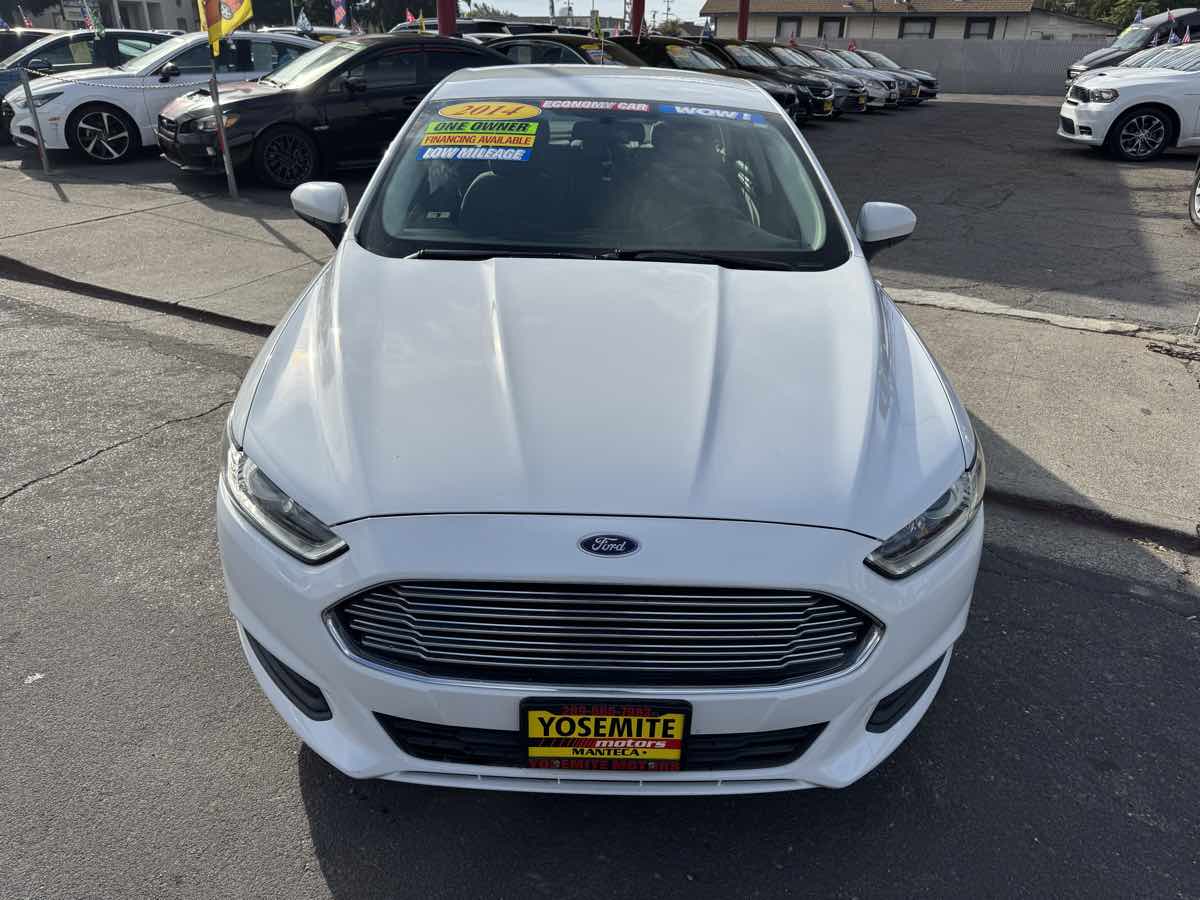 2014 Ford Fusion S Hybrid photo 2