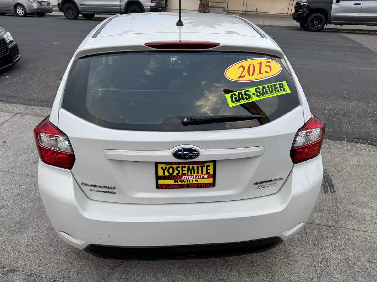 2015 Subaru Impreza 2.0i photo 4