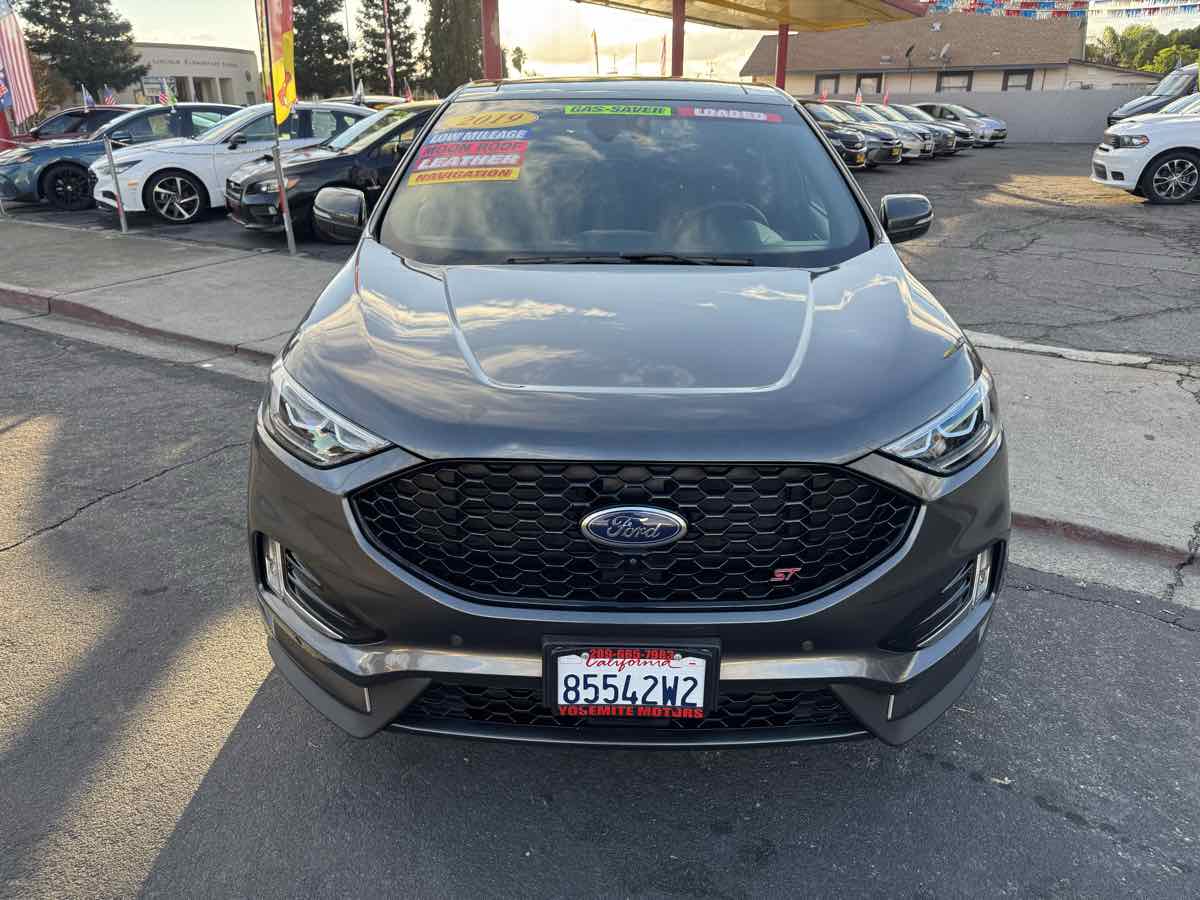 2019 Ford Edge ST photo 2