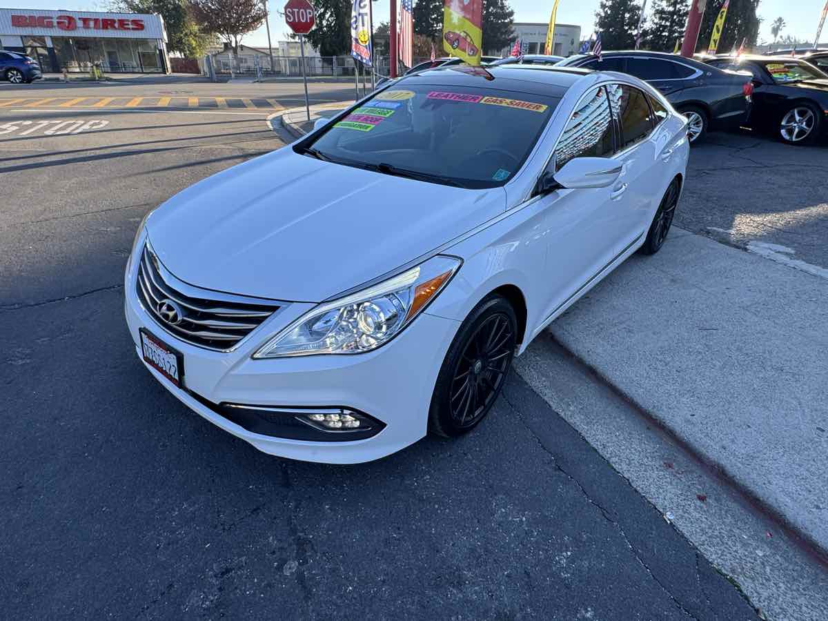 2017 Hyundai Azera Limited photo 3