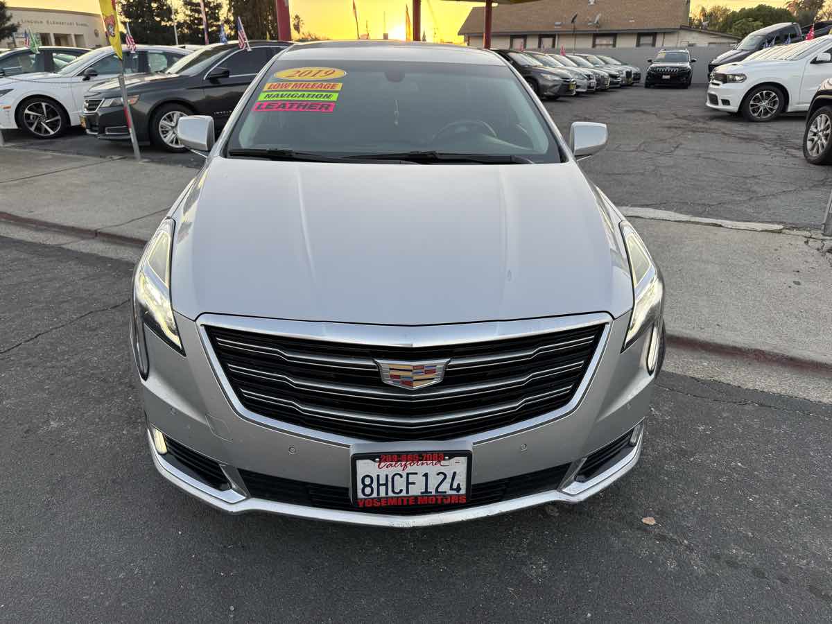 2019 Cadillac XTS Luxury photo 2