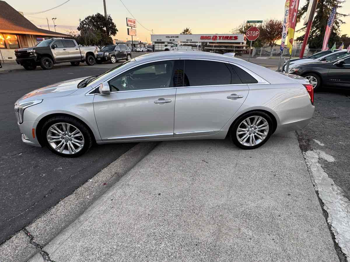 2019 Cadillac XTS Luxury photo 4