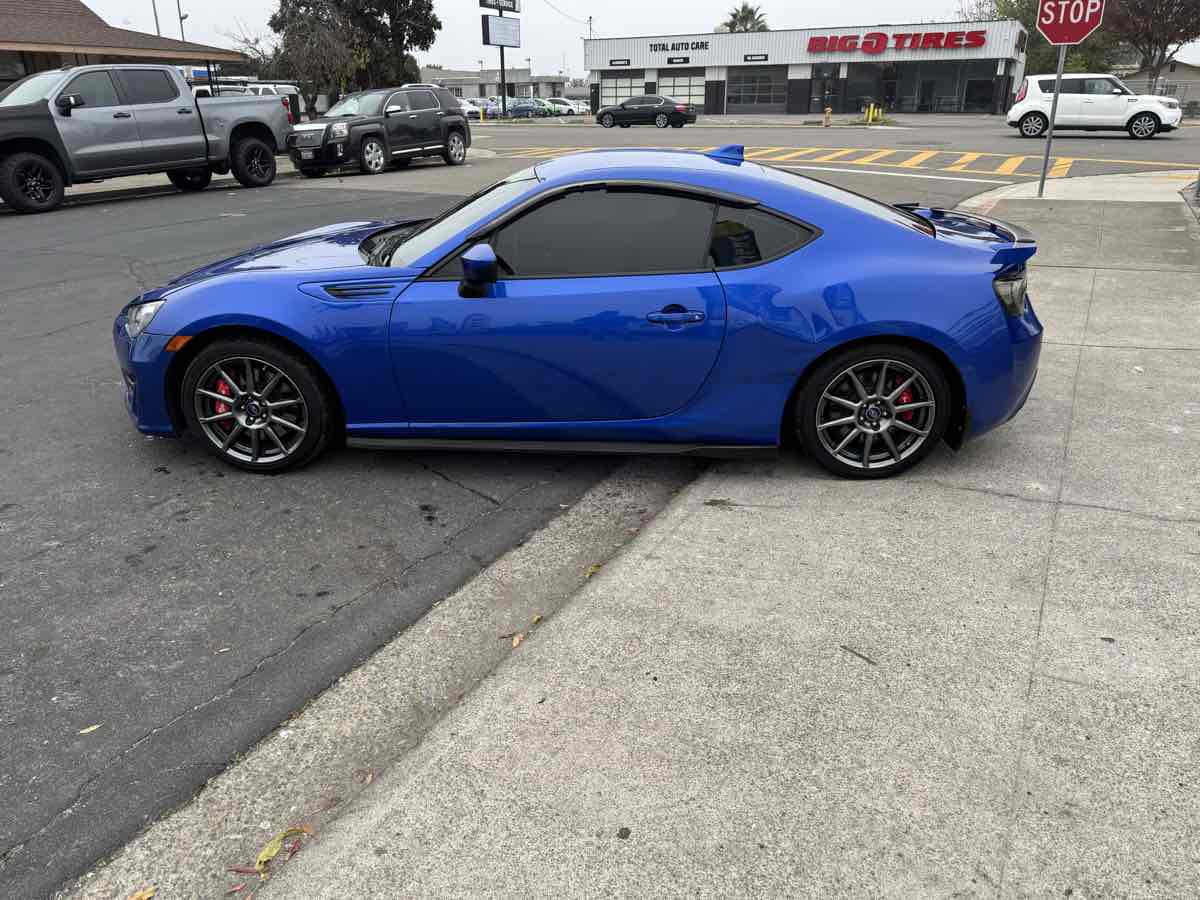 2020 Subaru BRZ Limited photo 4