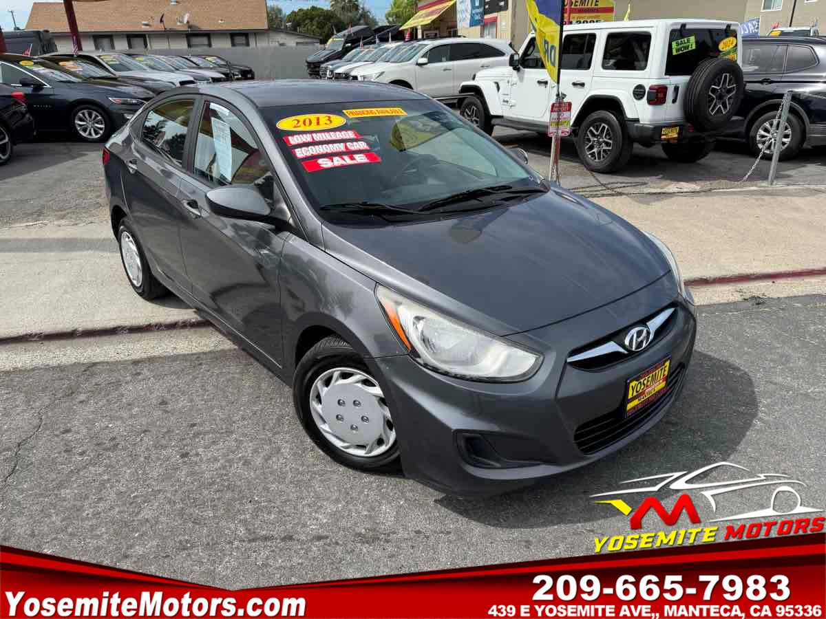 2013 Hyundai Accent GLS 4-Door 6-Speed Automatic's photo