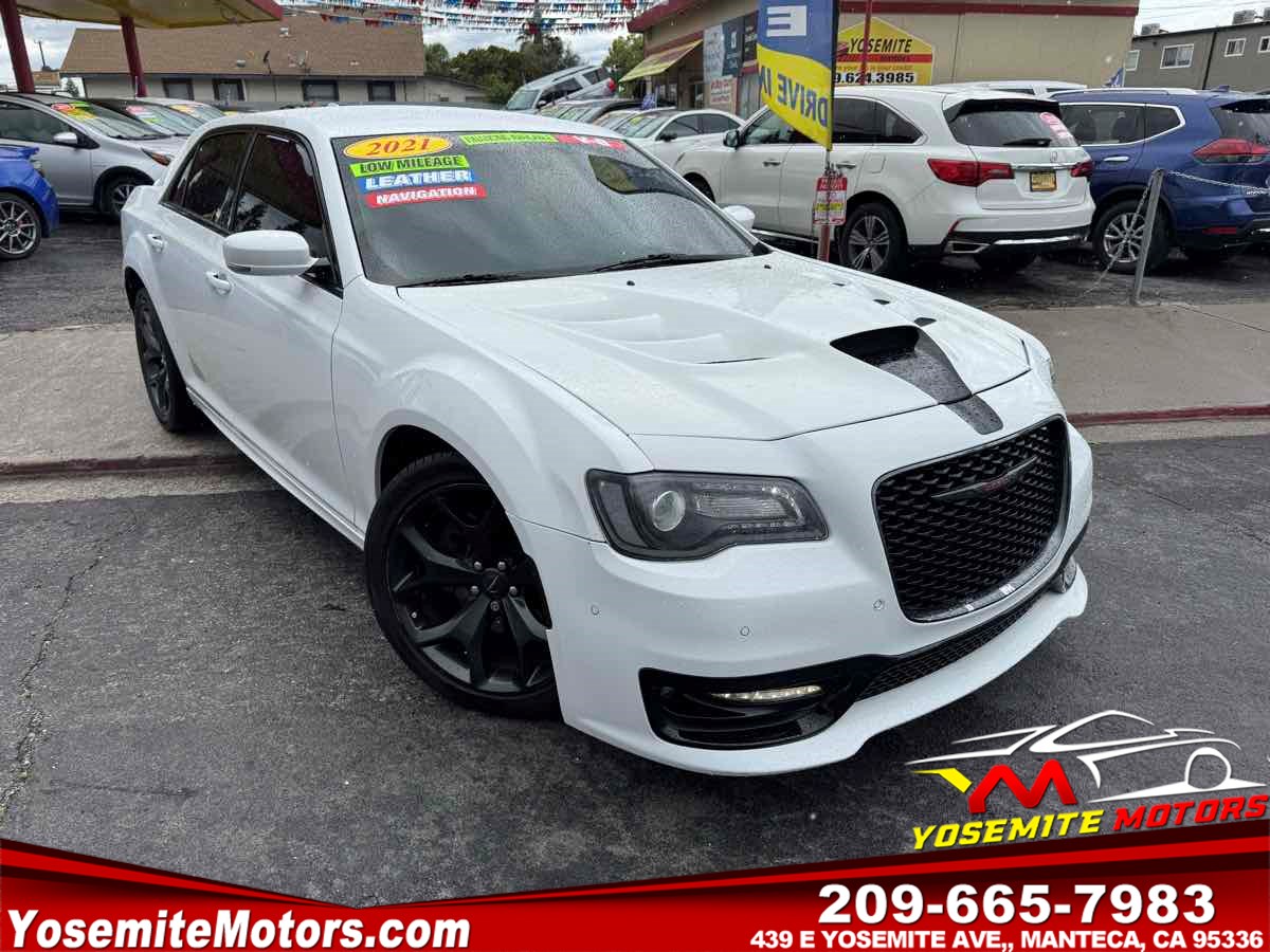 2021 Chrysler 300 S's photo