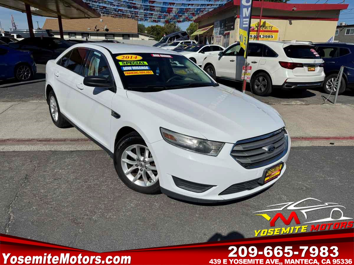 2014 Ford Taurus SE FWD's photo