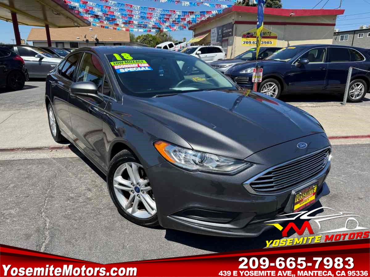 2018 Ford Fusion SE FWD's photo