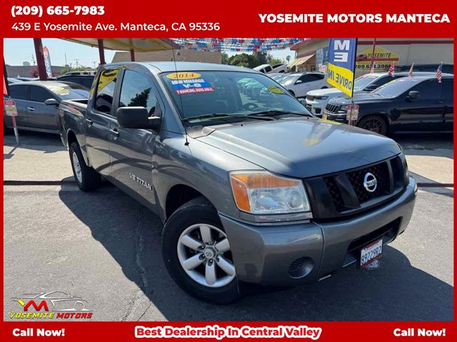 Gray (Gun Metallic) 2014 Nissan Titan Pickup Truck 4X2 Automatic
