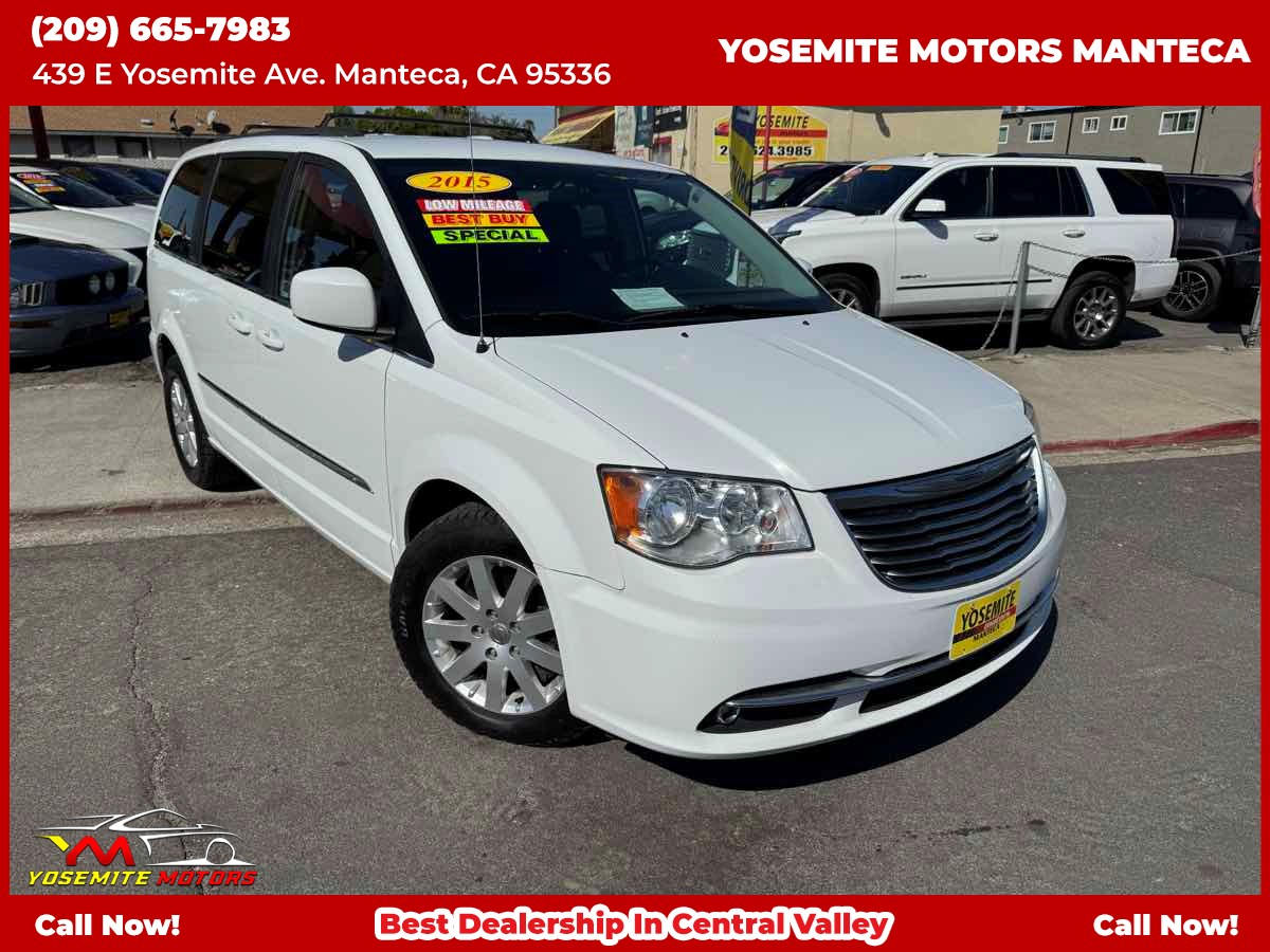 2015 Chrysler Town & Country Touring