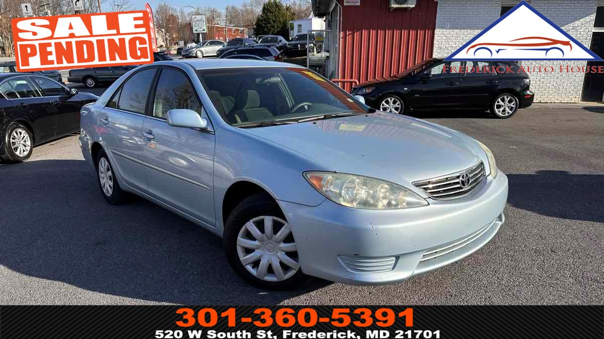 2005 Toyota Camry LE