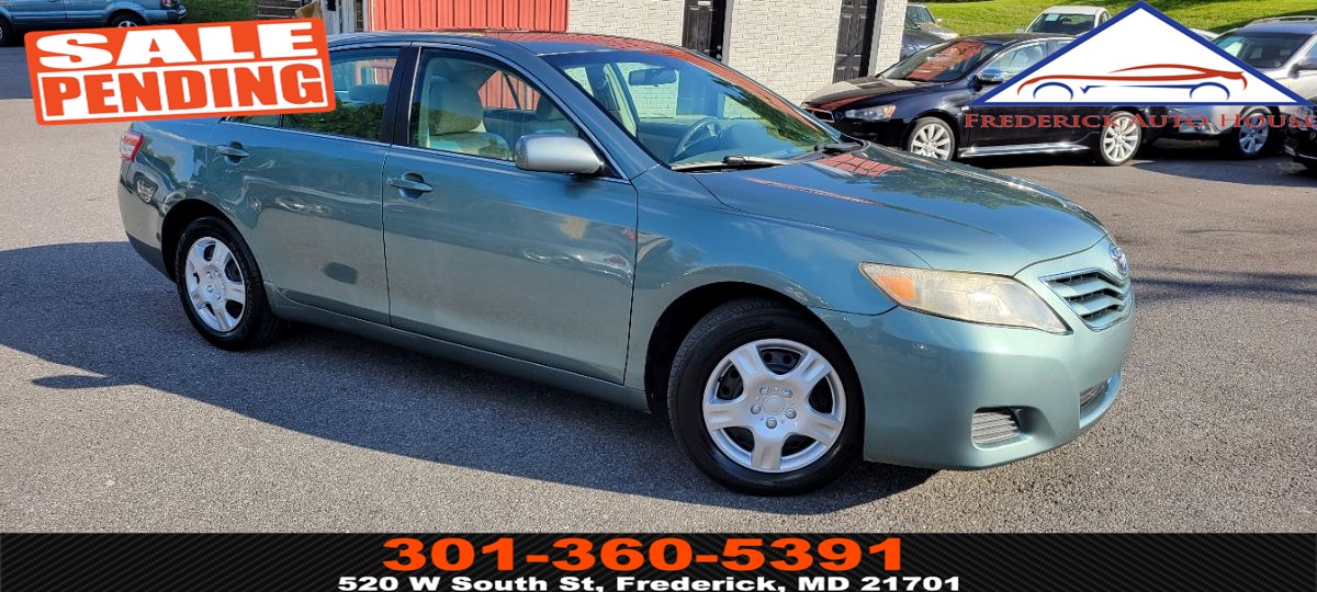 2010 Toyota Camry LE