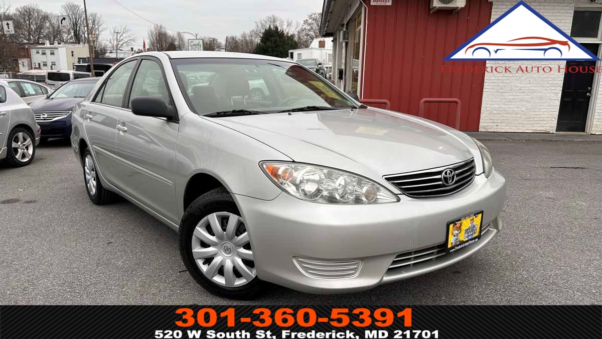 2005 Toyota Camry LE