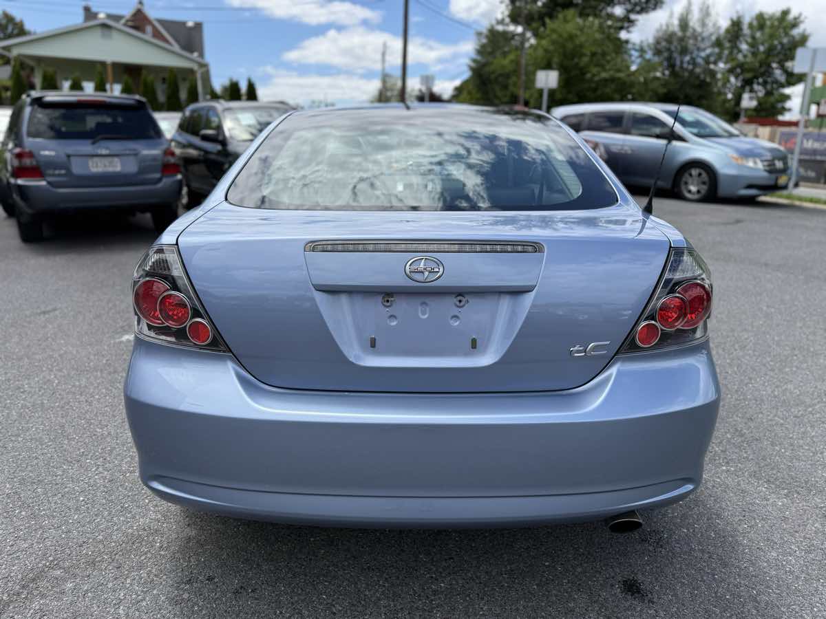 2010 Scion tC photo 6
