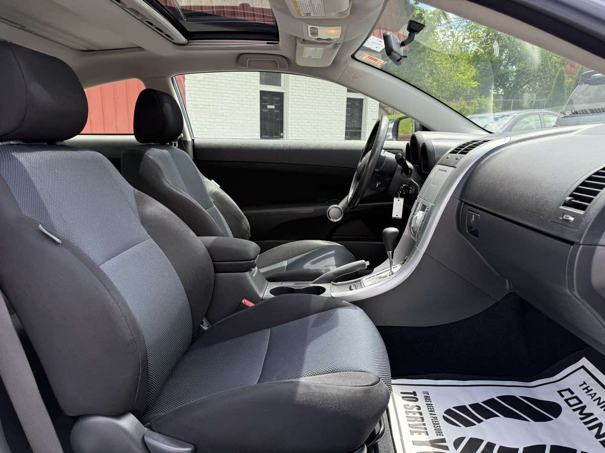 2010 Scion tC photo 10