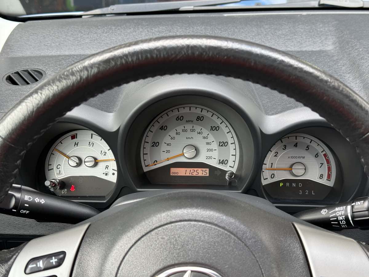 2010 Scion tC photo 13