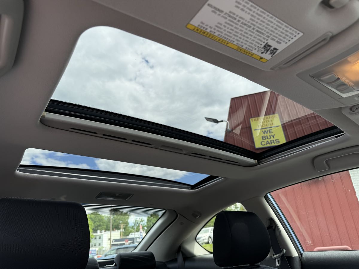 2010 Scion tC photo 21