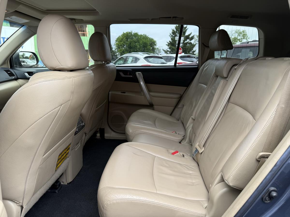 2013 Toyota Highlander Hybrid photo 11