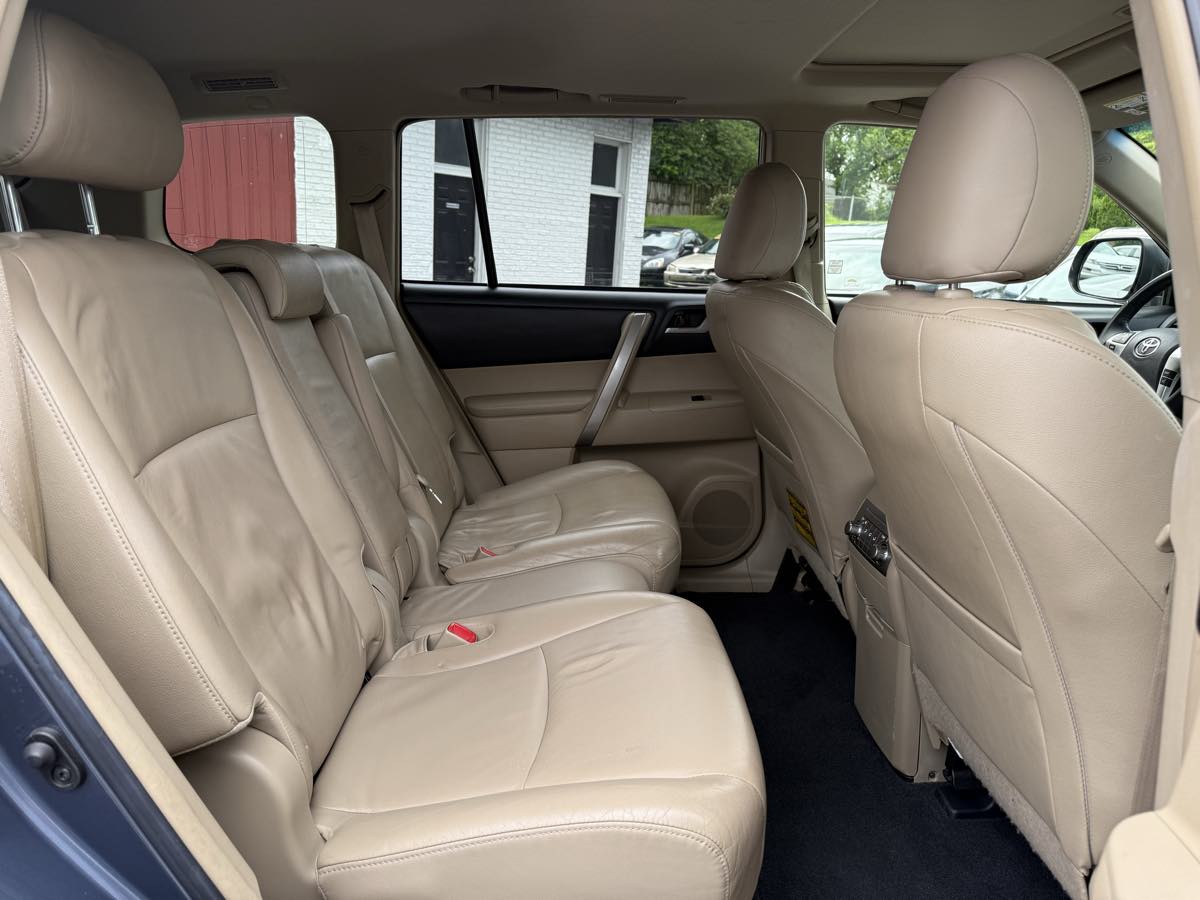 2013 Toyota Highlander Hybrid photo 12