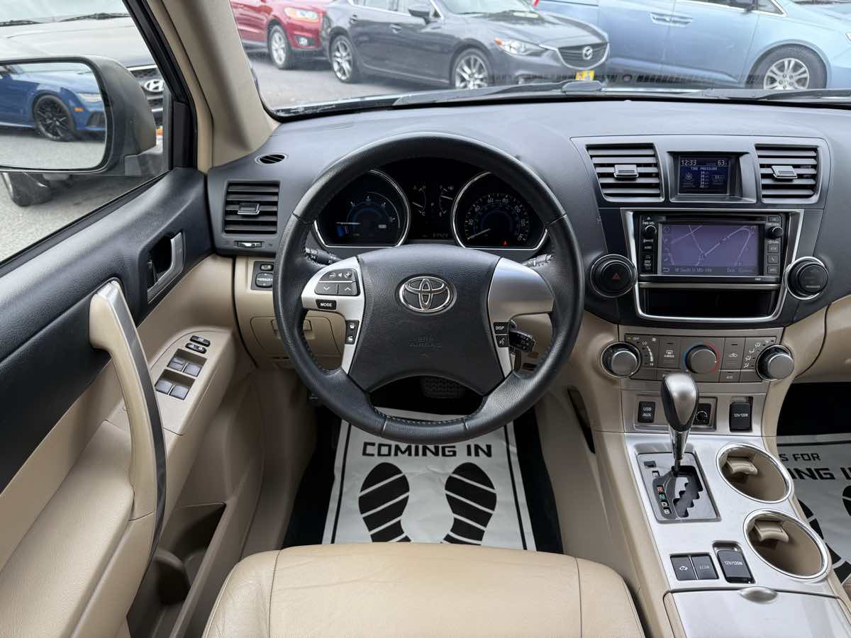 2013 Toyota Highlander Hybrid photo 14