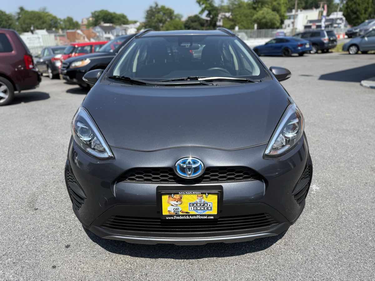 2018 Toyota Prius C Two photo 2
