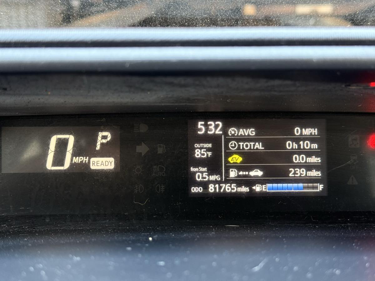 2018 Toyota Prius C Two photo 16