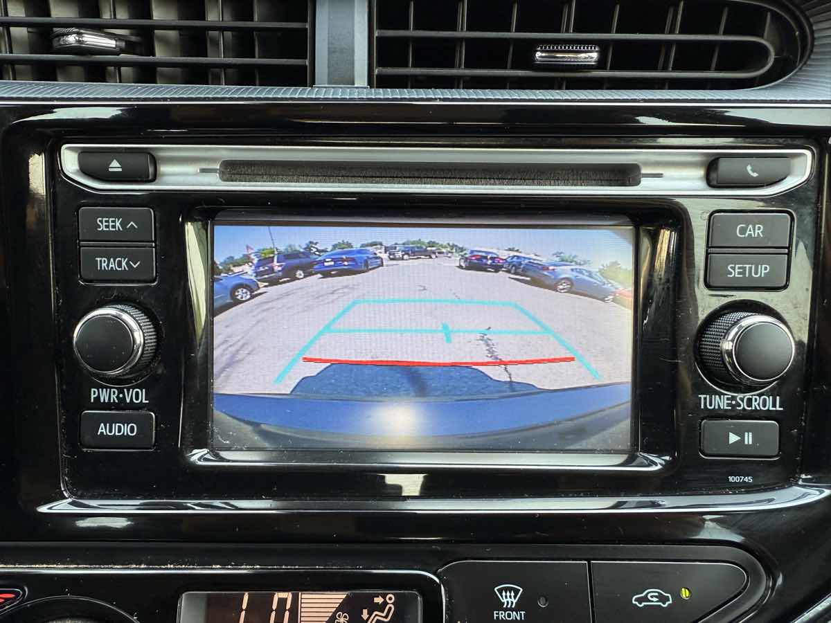 2018 Toyota Prius C Two photo 18