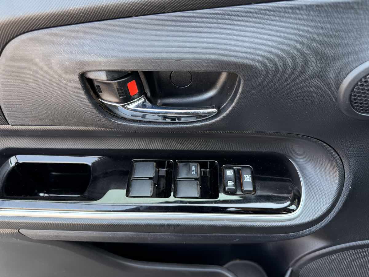 2018 Toyota Prius C Two photo 22