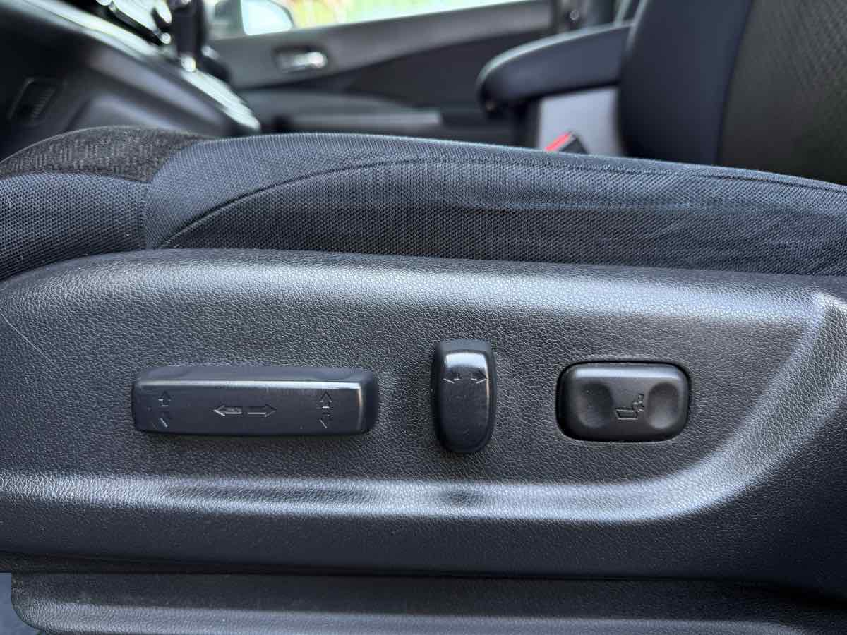 2016 Honda CR-V EX photo 24