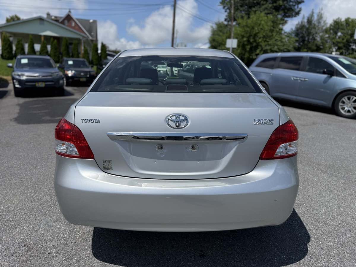 2009 Toyota Yaris photo 6