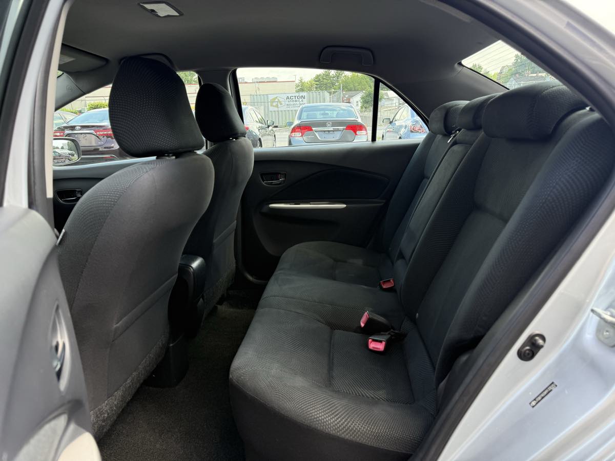 2009 Toyota Yaris photo 12