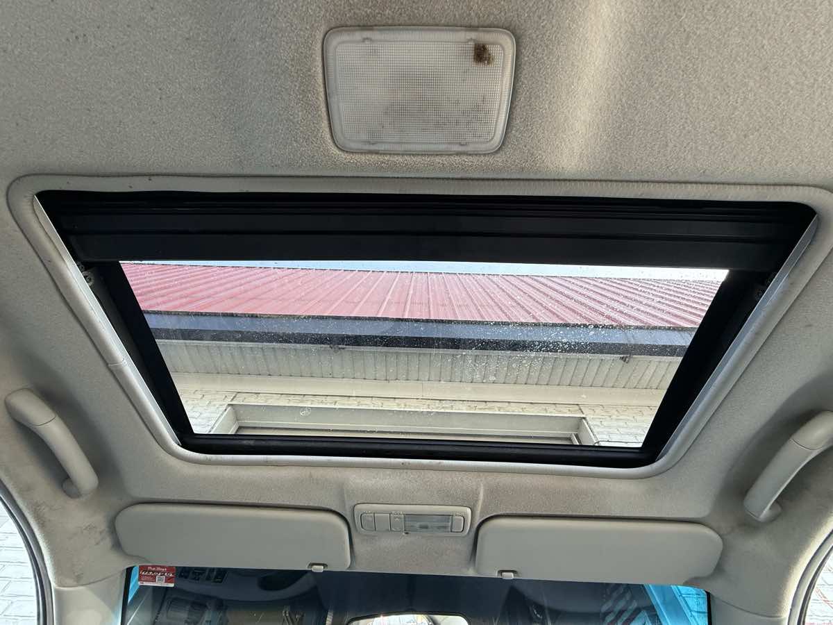 2003 Toyota Corolla LE photo 20