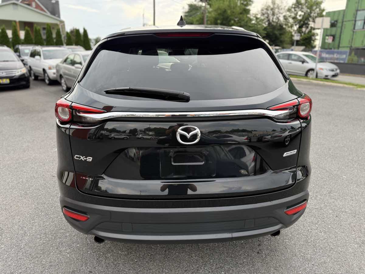 2018 Mazda CX-9 Touring photo 6