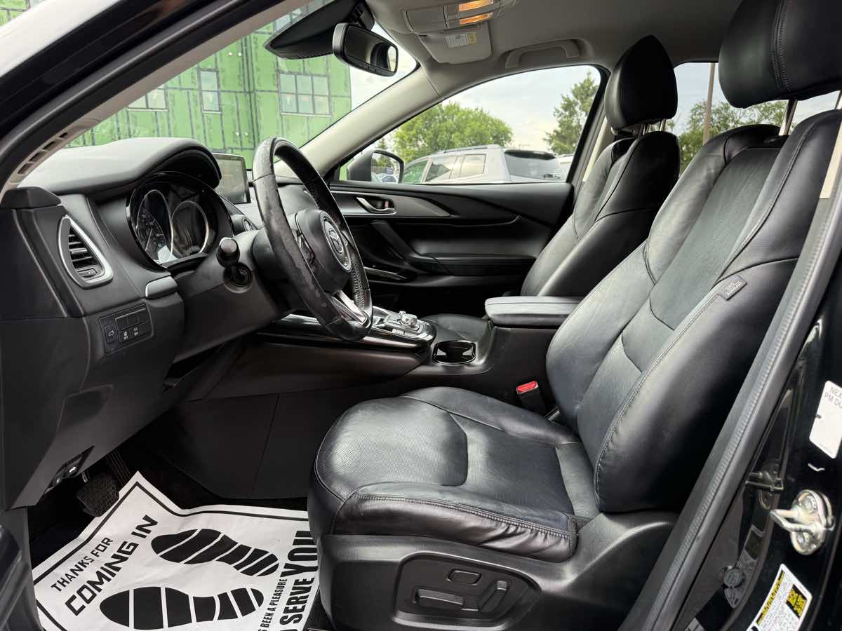 2018 Mazda CX-9 Touring photo 9