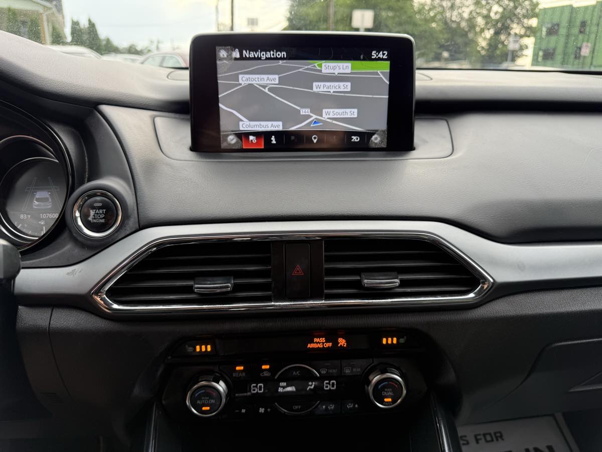 2018 Mazda CX-9 Touring photo 17